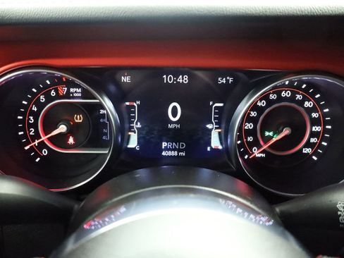 Used 2021 Jeep Wrangler Unlimited Rubicon image 34