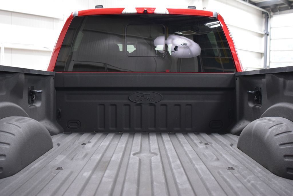 Used 2023 Ford F250 Lariat w/ Lariat Ultimate Package AWD/4WD image 21