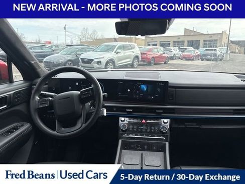 Used 2024 Hyundai Santa Fe Calligraphy image 13