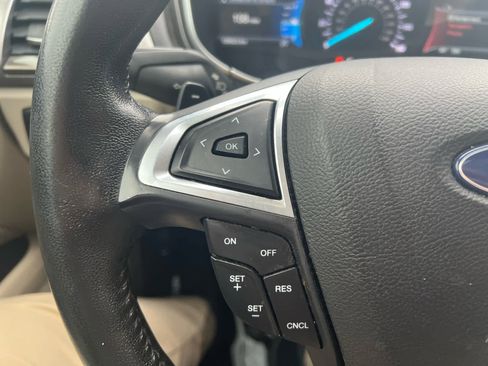 Used 2018 Ford Fusion SE w/ Fusion SE Technology Package image 21