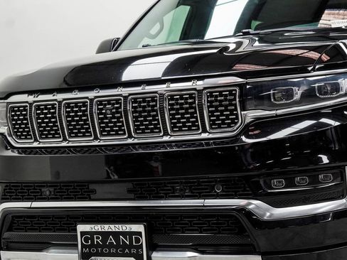 Used 2022 Jeep Grand Wagoneer Series II w/ Convenience Group III image 2