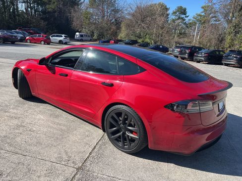 Used 2021 Tesla Model S Plaid image 7