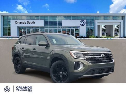 New 2026 Volkswagen Atlas SE FWD image 1