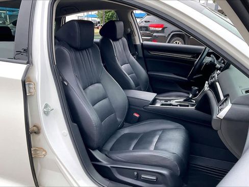 Used 2021 Honda Accord Sport Special Edition image 9