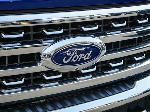 Used 2026 Ford F250 Lariat w/ Chrome Package AWD/4WD image 9