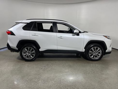 Used 2023 Toyota RAV4 XLE Premium FWD image 2