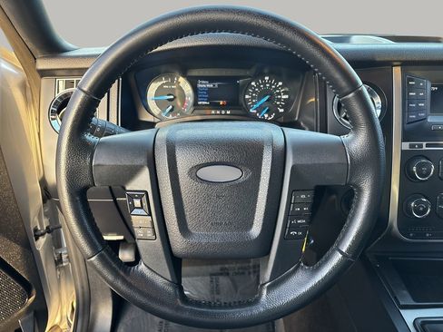 Used 2017 Ford Expedition XL w/ Equipment Group 101A image 27