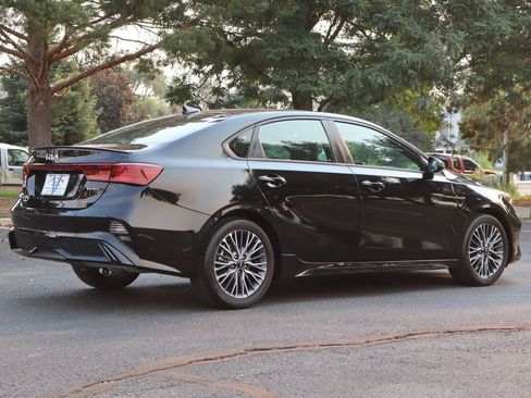 Used 2024 Kia Forte GT-Line w/ GT-Line Premium Package FWD image 5