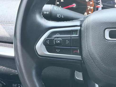 Used 2022 Jeep Compass Latitude AWD/4WD image 7