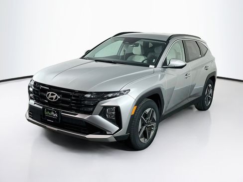 Used 2025 Hyundai Tucson SEL FWD image 3