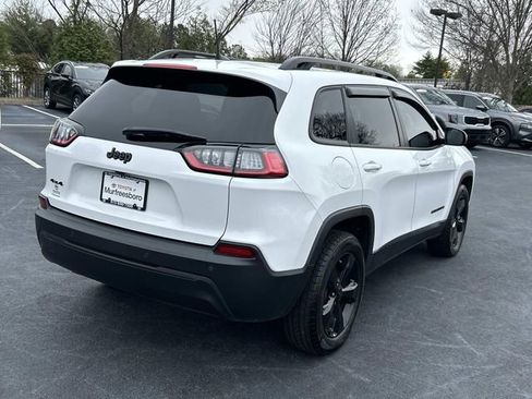 Used 2021 Jeep Cherokee Latitude Plus AWD/4WD image 4
