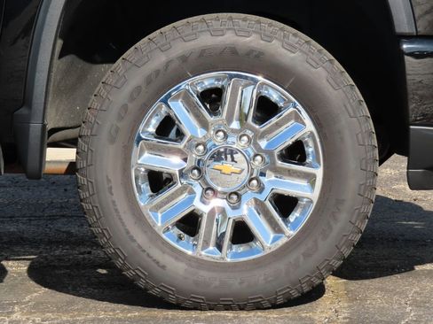 Certified 2024 Chevrolet Silverado 3500 High Country w/ High Country Premium Package AWD/4WD image 13