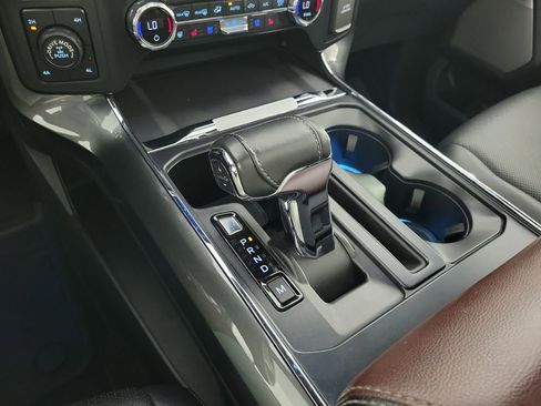 Used 2021 Ford F150 Lariat w/ Equipment Group 502A High image 26