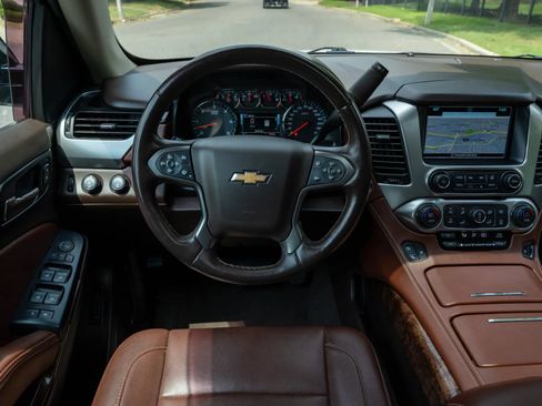 Used 2020 Chevrolet Tahoe Premier AWD/4WD image 23