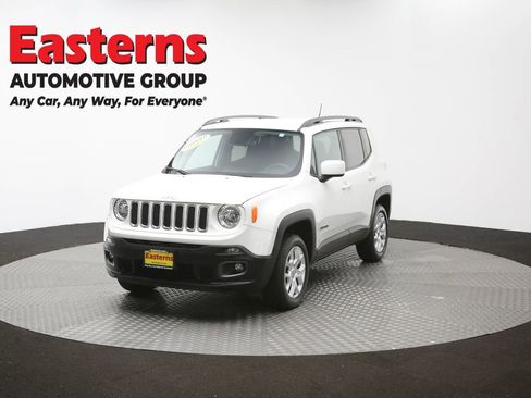Used 2017 Jeep Renegade Latitude w/ Cold Weather Group AWD/4WD image 57
