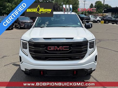 Used 2023 GMC Sierra 1500 AT4 w/ AT4 Preferred Package AWD/4WD image 6