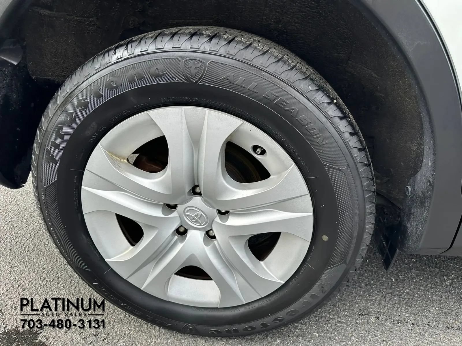 Used 2015 Toyota RAV4 LE AWD/4WD image 18