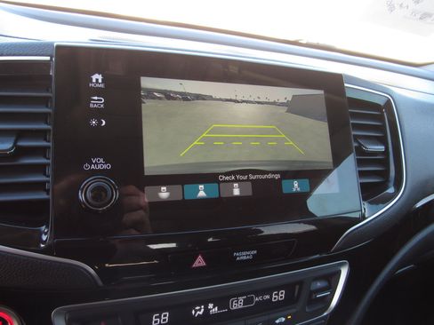 Certified 2019 Honda Pilot Touring image 22