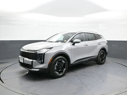 New 2026 Kia Sportage EX image 10