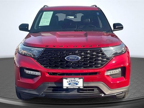 Certified 2022 Ford Explorer ST-Line w/ Class IV Trailer Tow Package image 3
