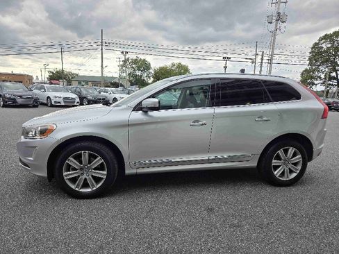Used 2017 Volvo XC60 T5 Inscription image 6