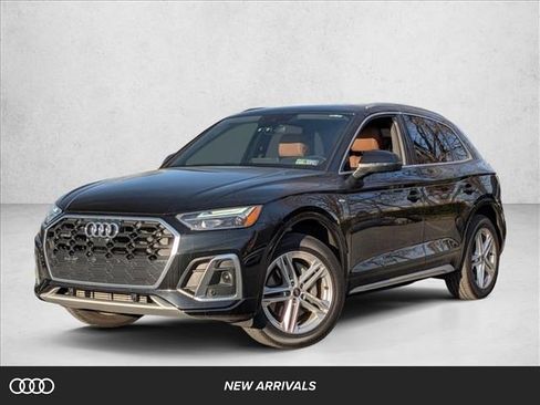 Used 2023 Audi Q5 e Premium Plus w/ Premium Plus Package image 1
