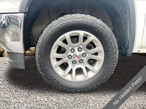 Used 2018 GMC Sierra 1500 SLE w/ SLE Value Package AWD/4WD image 9