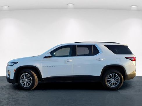 Used 2023 Chevrolet Traverse LT FWD image 16