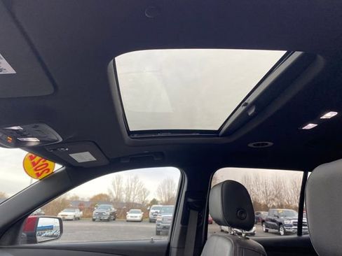 Certified 2022 Chevrolet Traverse RS w/ LPO, Floor Liner Package image 17