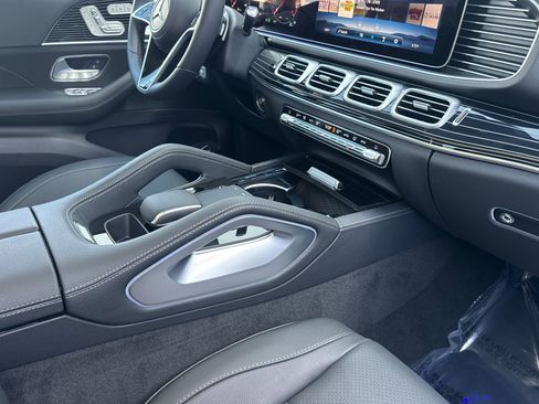 New 2026 Mercedes-Benz GLE 450 4MATIC image 16