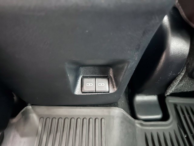 Used 2023 Toyota 4Runner Limited AWD/4WD image 19