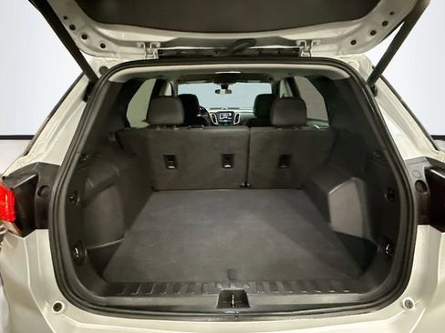 Used 2022 Chevrolet Equinox LT image 25