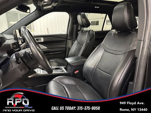 Used 2020 Ford Explorer ST w/ Premium Technology Package image 11