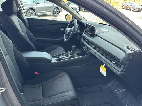 New 2025 Honda Accord SE image 10