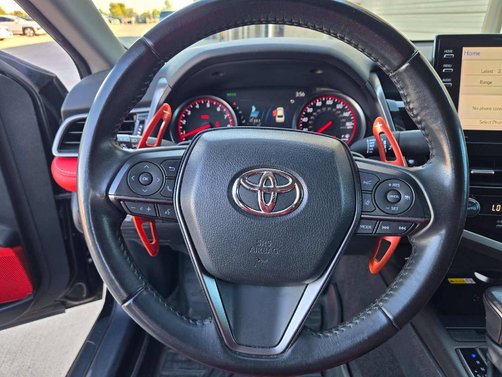 Used 2022 Toyota Camry XSE FWD image 11