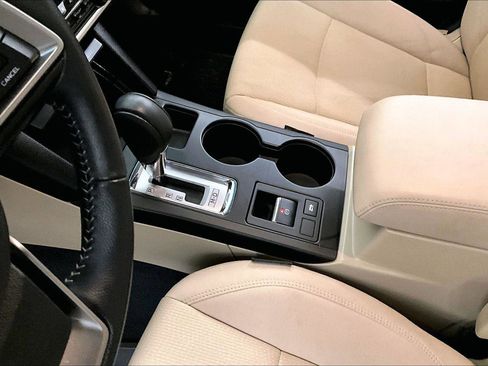 Used 2018 Subaru Legacy 2.5i Premium image 16