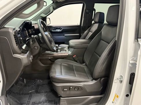 Used 2025 Chevrolet Silverado 1500 LTZ w/ Z71 Off-Road Package image 11