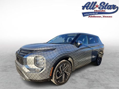 Used 2023 Mitsubishi Outlander SE Black Edition image 1