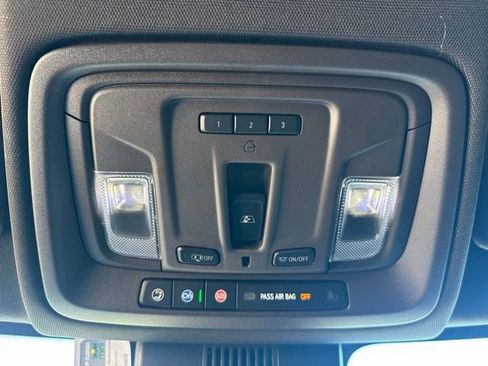 Used 2024 GMC Sierra 1500 SLT w/ SLT Premium Plus Package image 28