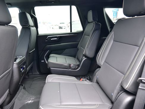 New 2026 Chevrolet Tahoe Premier w/ Sun And Tow Package AWD/4WD image 17
