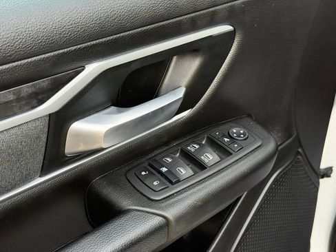 Used 2023 RAM 1500 Big Horn AWD/4WD image 12
