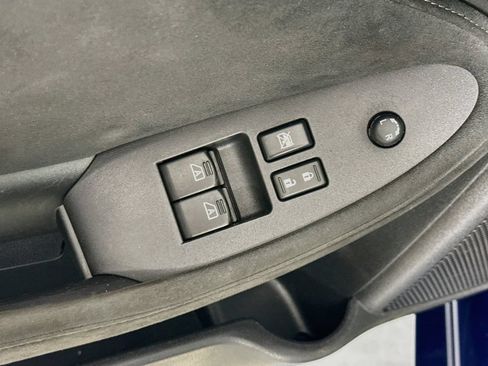 Used 2016 Nissan 370Z Touring Sport RWD image 19