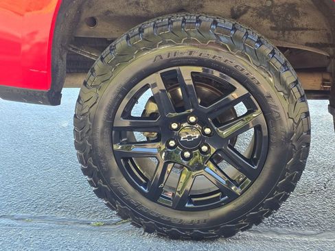 Used 2021 Chevrolet Silverado 1500 LT Trail Boss image 10