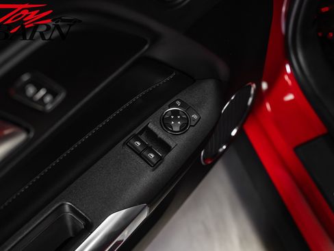 Used 2018 Ford Mustang GT Premium w/ GT Performance Package RWD image 21