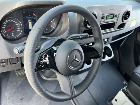 New 2025 Mercedes-Benz Sprinter 2500 image 14