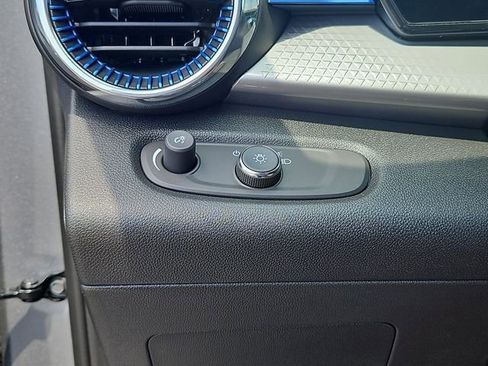 New 2025 Chevrolet Trax LT w/ Driver Confidence Package image 15