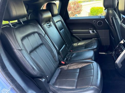 Used 2019 Land Rover Range Rover Sport HSE AWD/4WD image 19