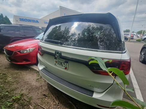 Used 2024 Honda Odyssey Sport image 5