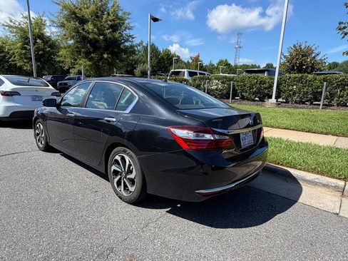 Used 2017 Honda Accord EX-L image 14