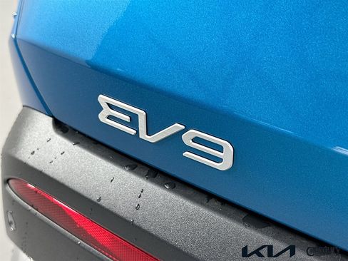 New 2026 Kia EV9 Wind AWD/4WD image 19